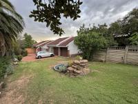 Front View of property in Pentagon Park 
