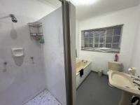 Bathroom 1 of property in Pentagon Park 