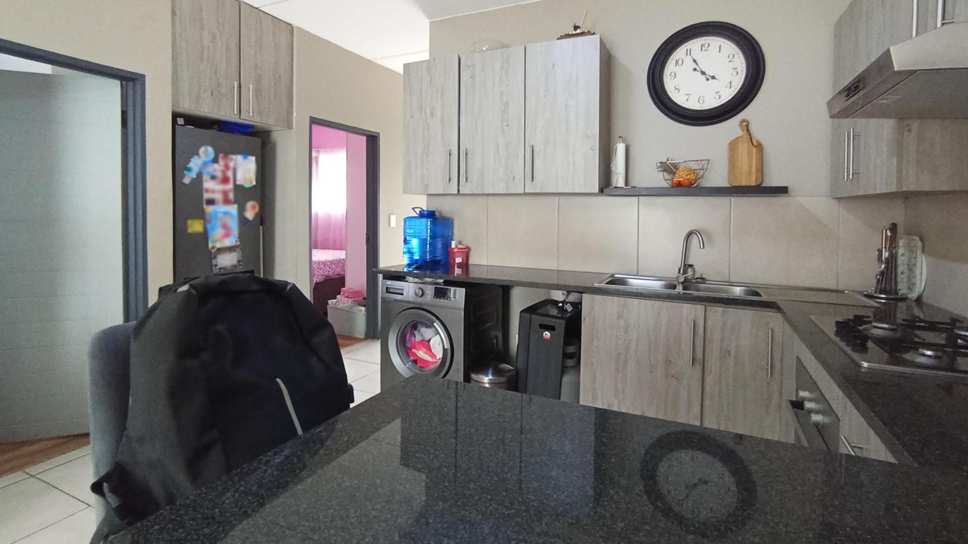 Kitchen - 13 square meters of property in Glen Austin AH (Midrand)