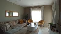 Lounges - 16 square meters of property in Glen Austin AH (Midrand)