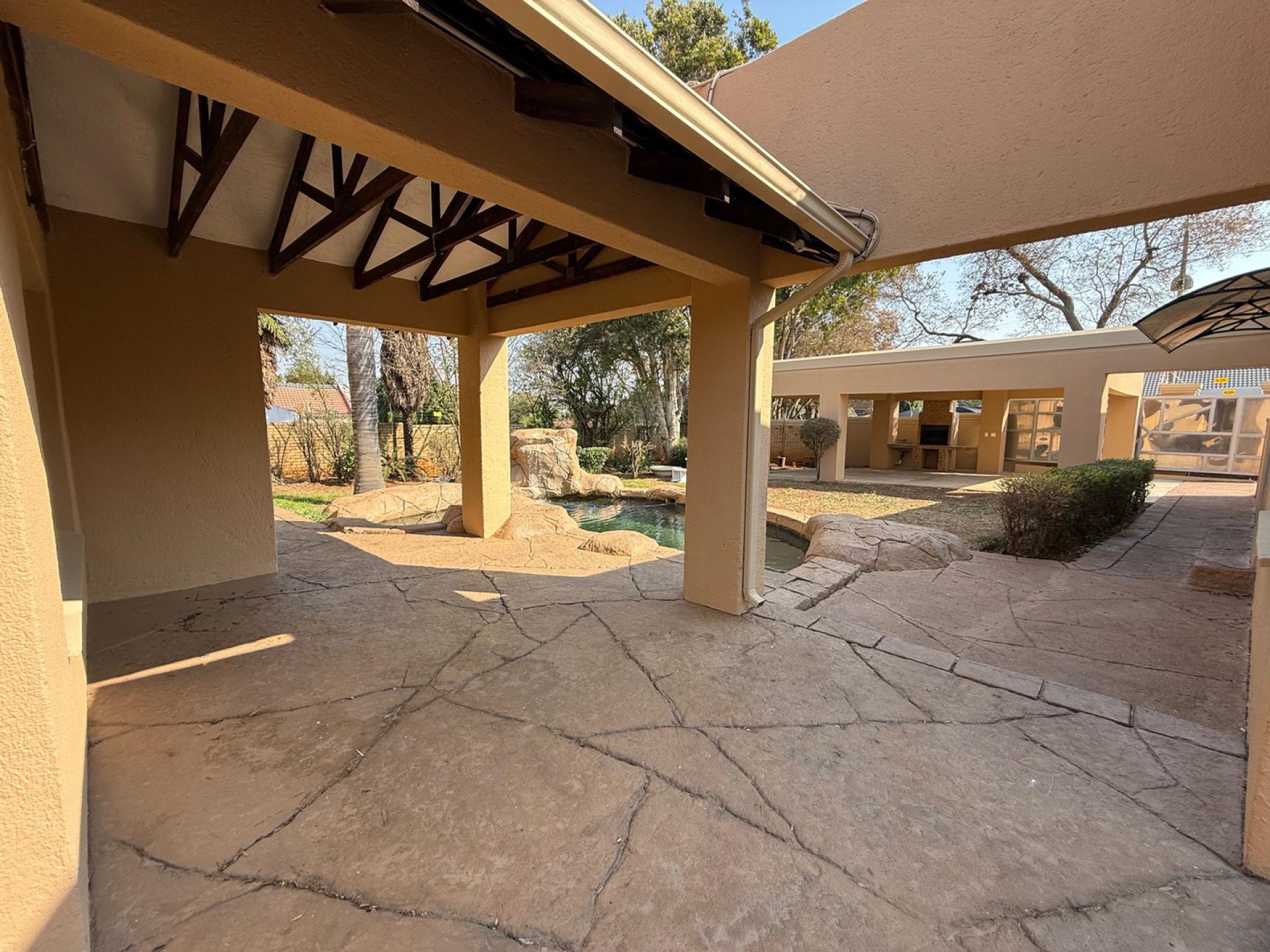  of property in Bergbron