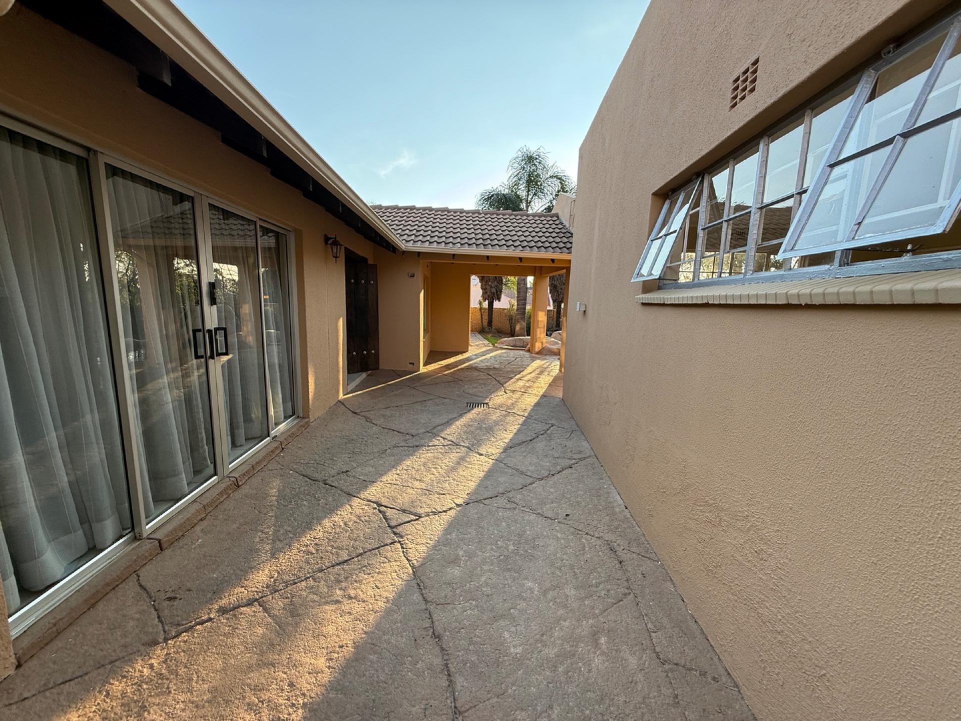  of property in Bergbron