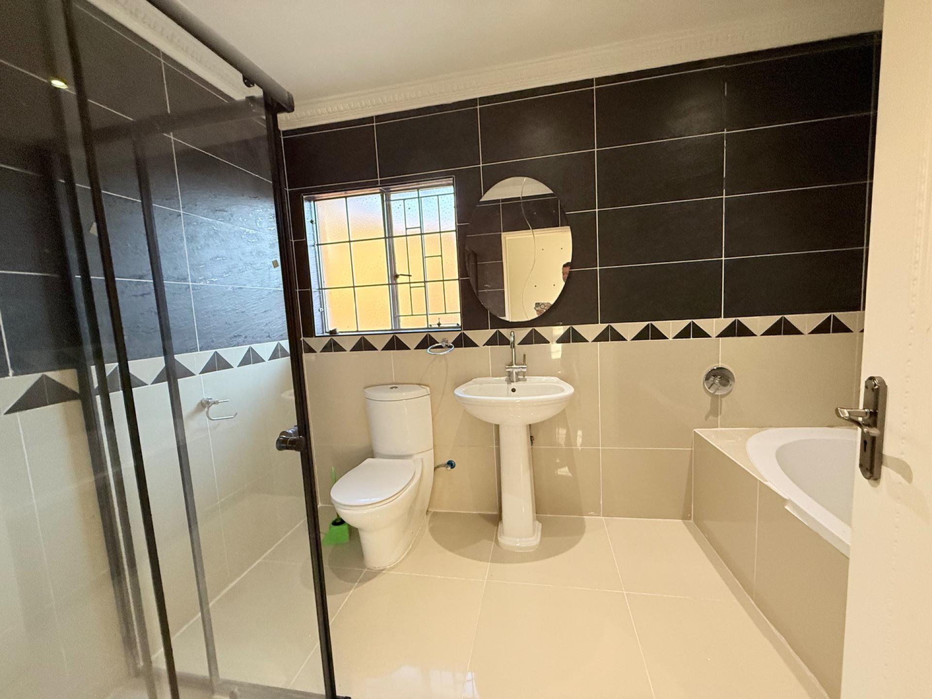  of property in Bergbron