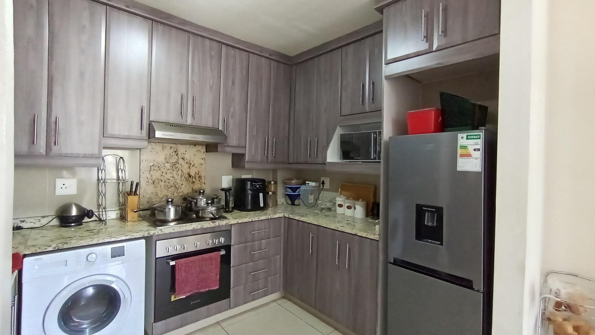 Kitchen - 9 square meters of property in Windermere