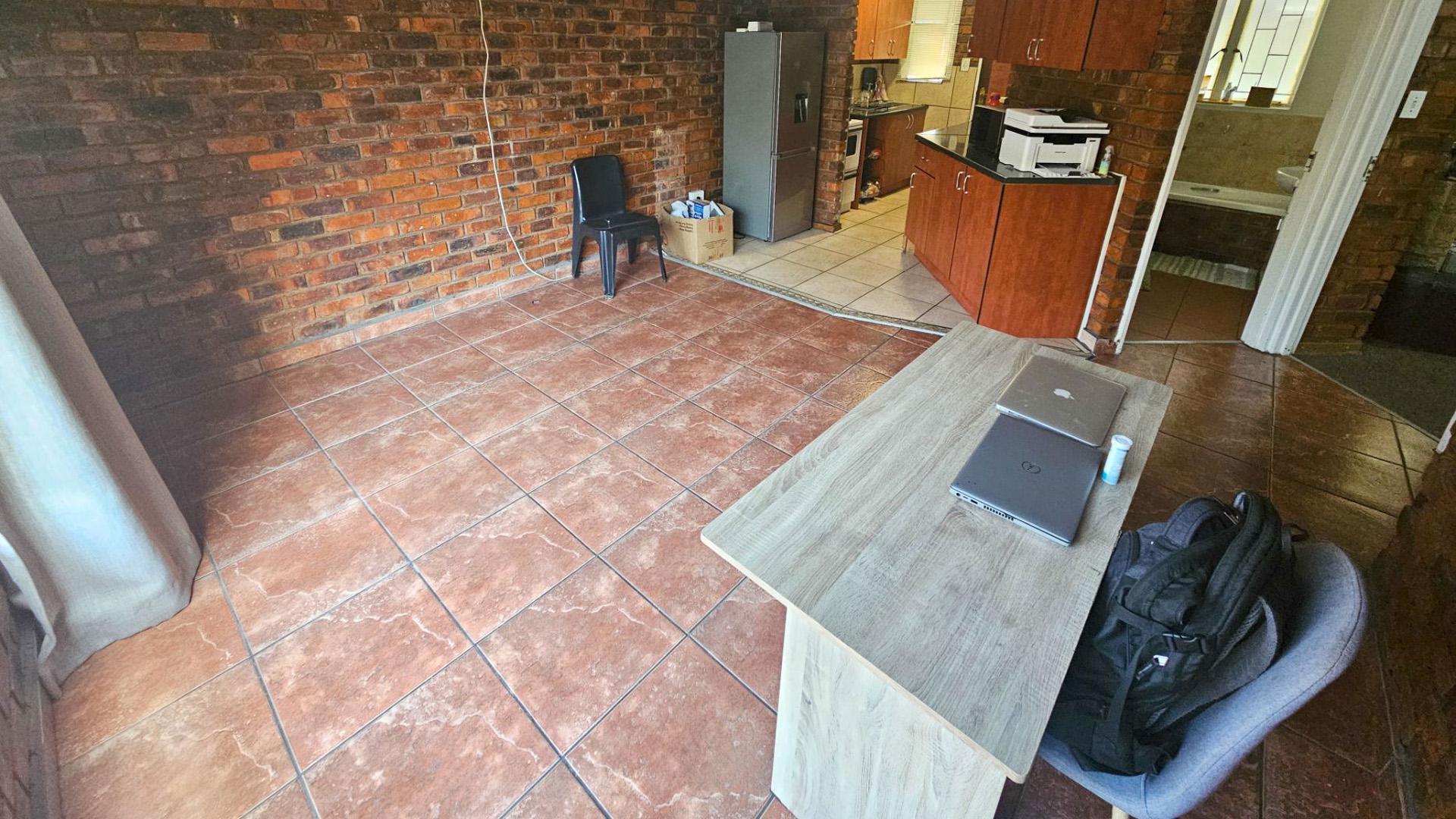 Lounges of property in Uitsig