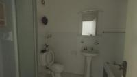 Bathroom 1 - 7 square meters of property in St Micheals on Sea