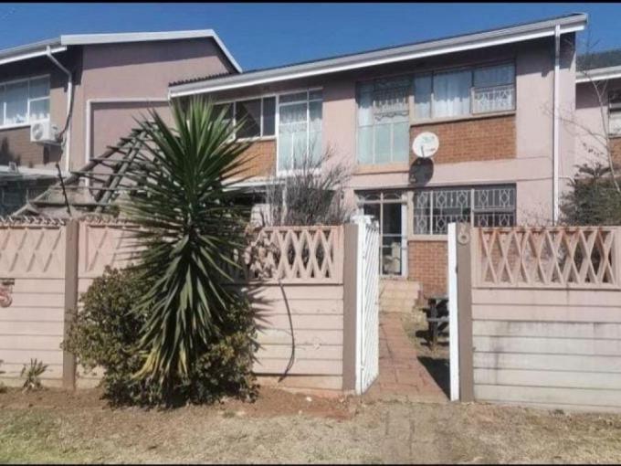 2 Bedroom Simplex for Sale For Sale in Brackenhurst - MR698223