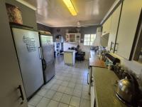 of property in Brackendowns  of property in Brackendowns