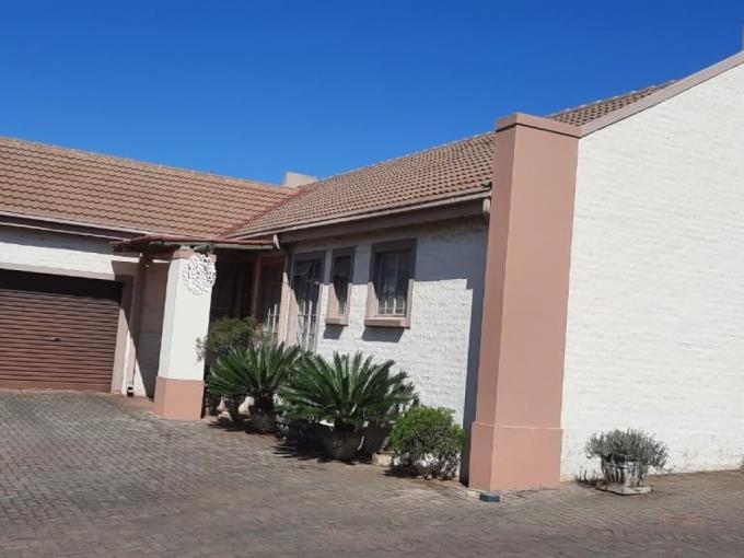 3 Bedroom Simplex for Sale For Sale in Heidelberg - GP - MR698230