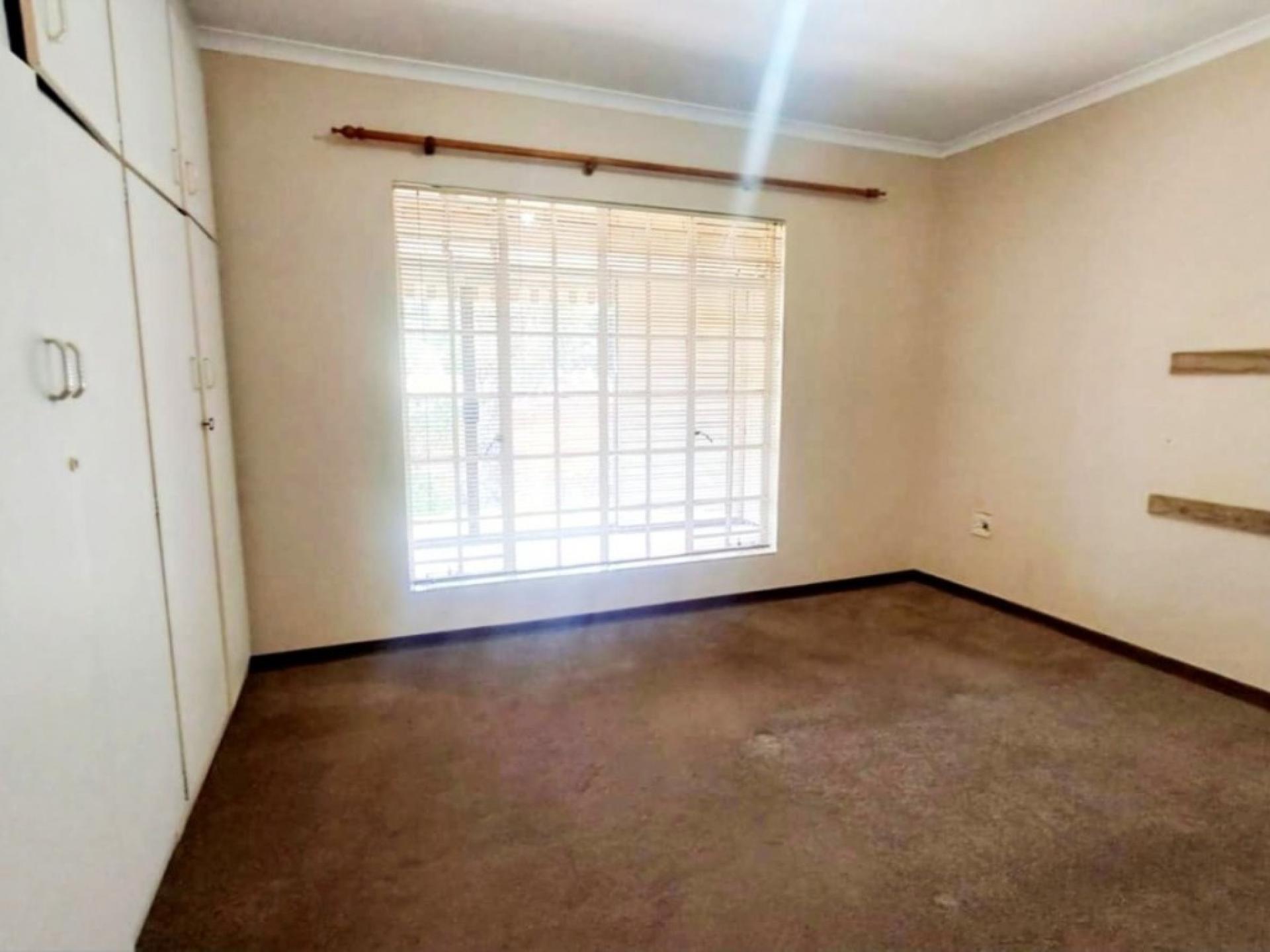  of property in Wilropark