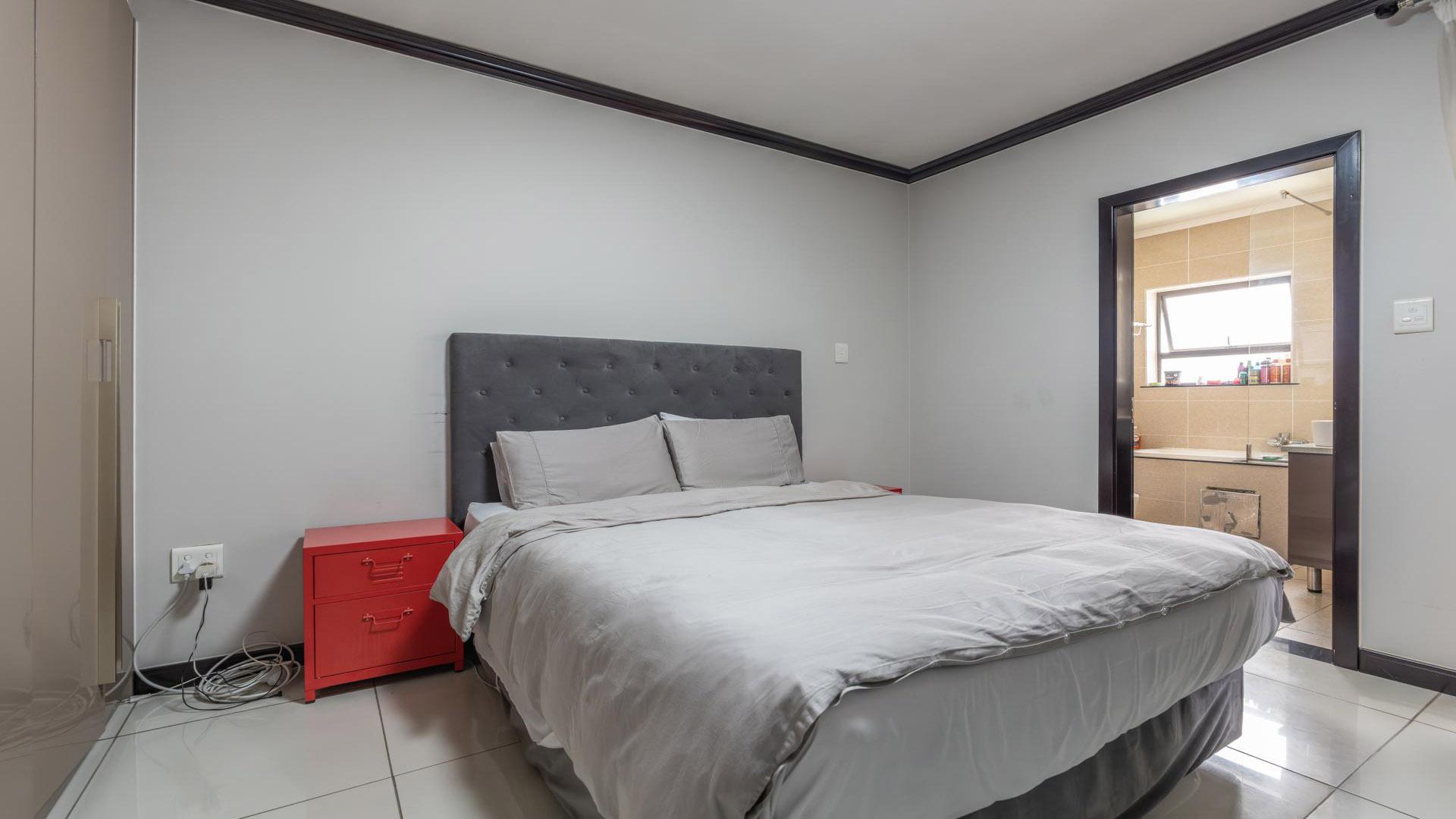 Bed Room 1 of property in Kengies