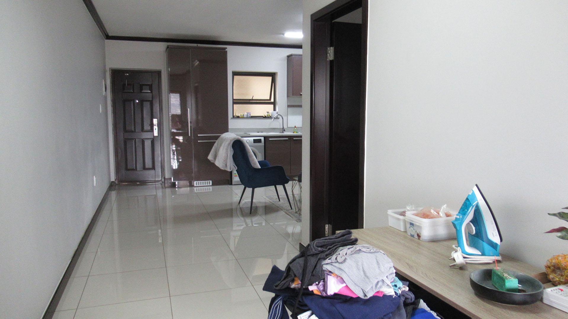 Spaces - 17 square meters of property in Kengies