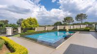 Swimming Pool of property in Kengies