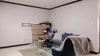 Lounges - 10 square meters of property in Kengies