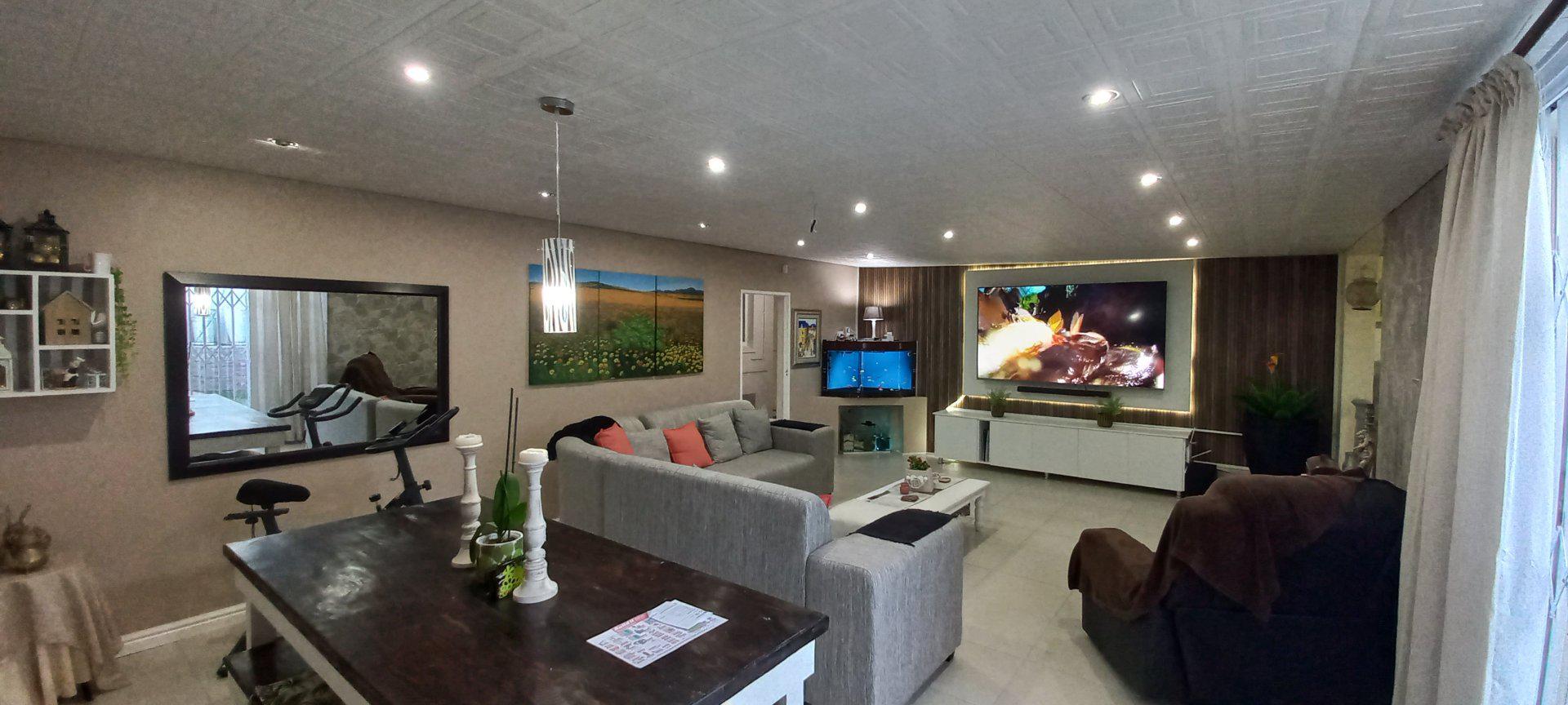  of property in Sunnyridge