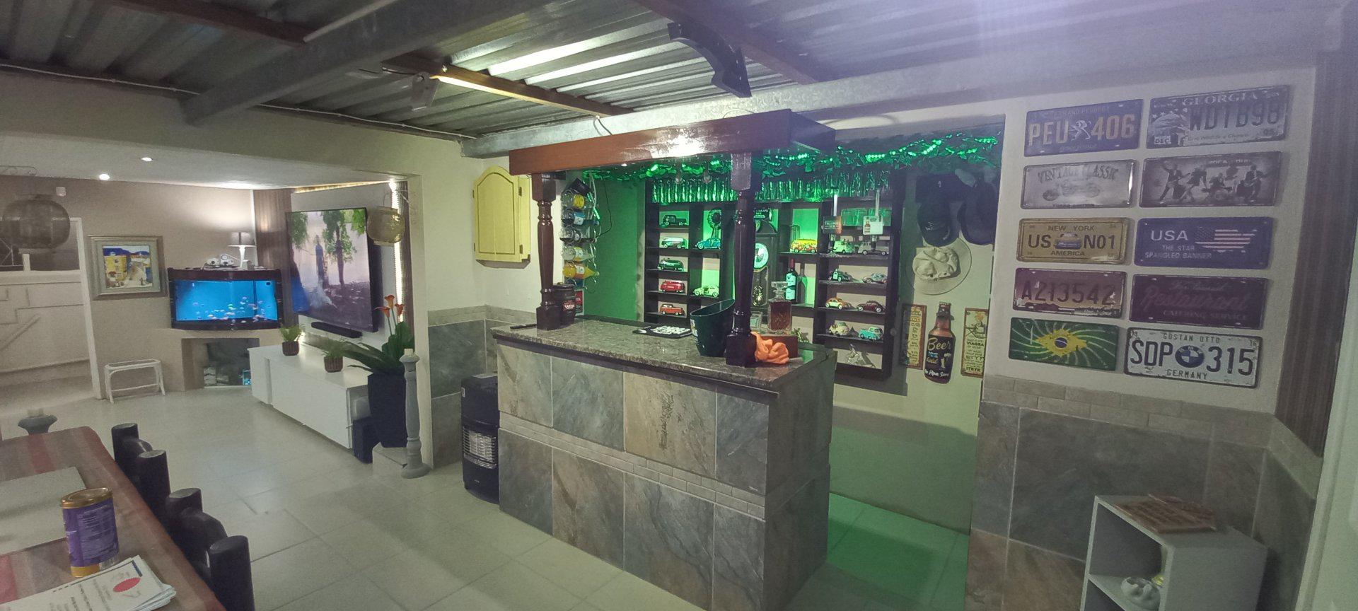  of property in Sunnyridge