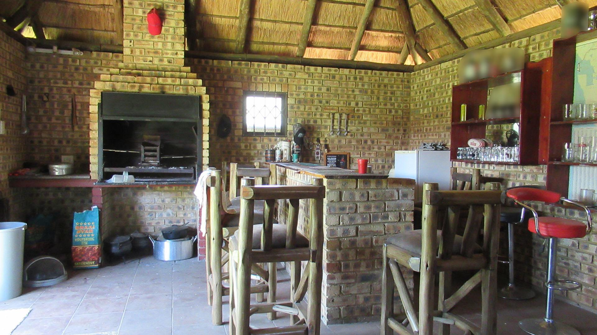 Entertainment - 39 square meters of property in Greenhills