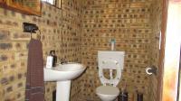 Bathroom 1 - 7 square meters of property in Greenhills