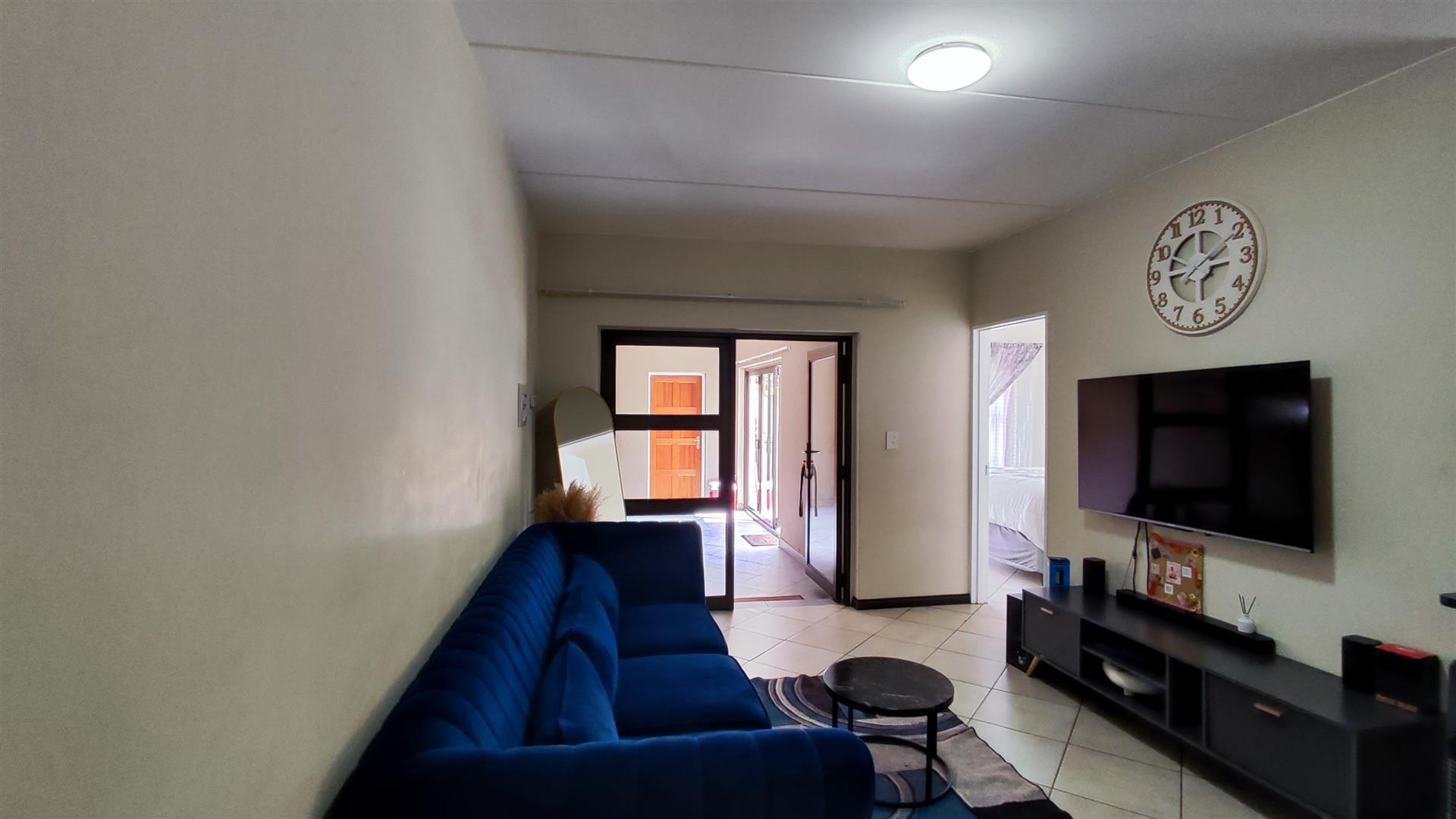 Lounges - 19 square meters of property in Norton's Home Estates