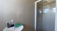 Main Bathroom - 4 square meters of property in Amanzimtoti 