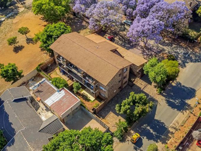 2 Bedroom Apartment for Sale For Sale in Windsor West - MR698312