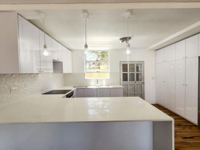 3 Bedroom Duplex for Sale For Sale in Sunningdale - DBN - MR698314