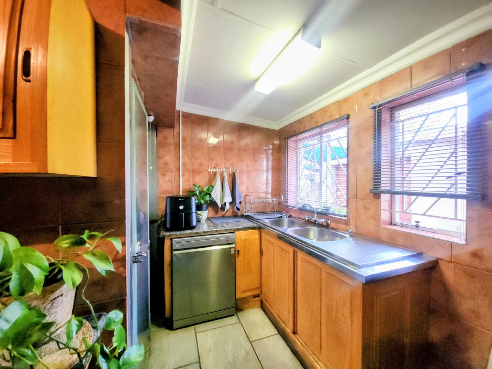  of property in Capital Park