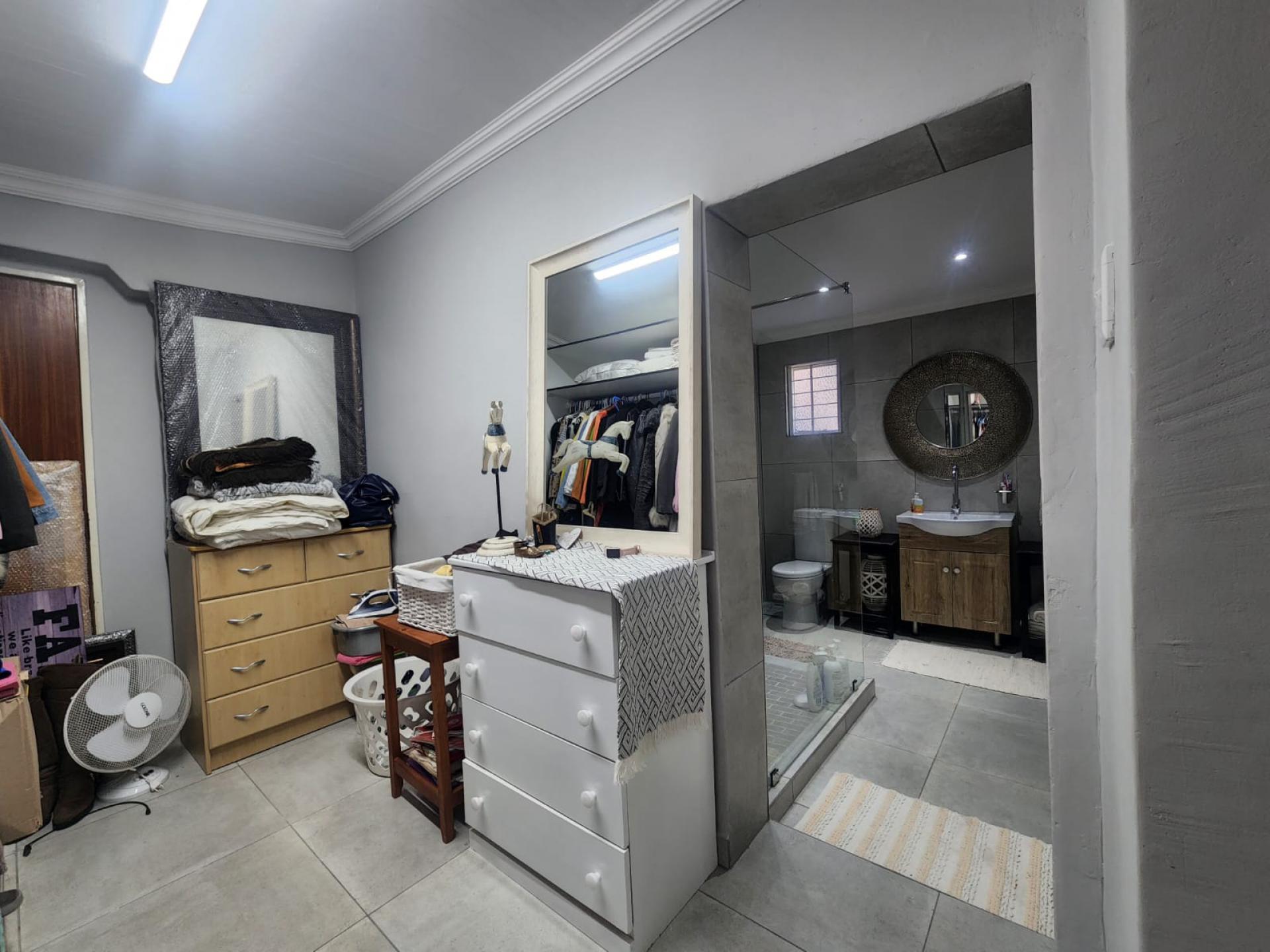  of property in Capital Park