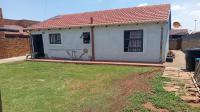 Front View of property in Vosloorus