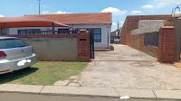 Front View of property in Vosloorus