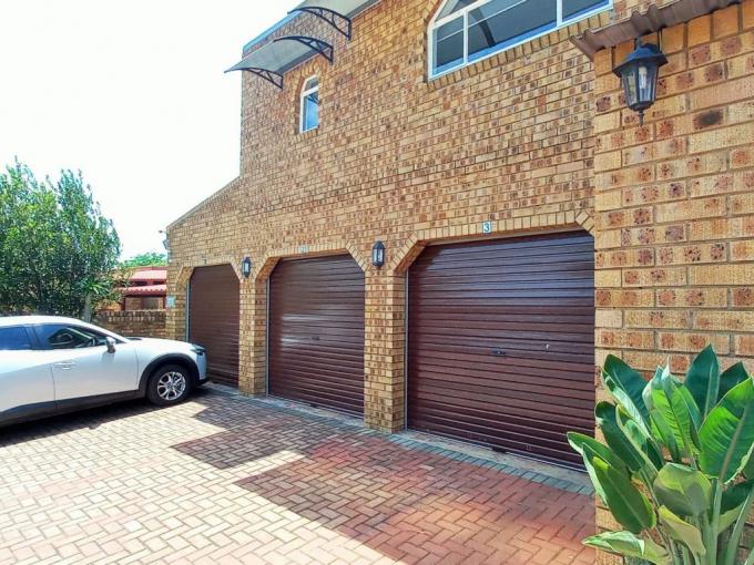 5 Bedroom House for Sale For Sale in The Reeds - MR698361