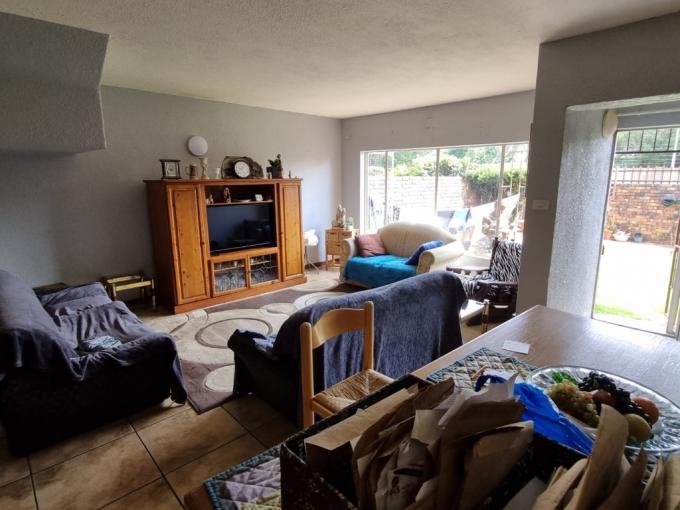 3 Bedroom Simplex for Sale For Sale in Brackenhurst - MR698376