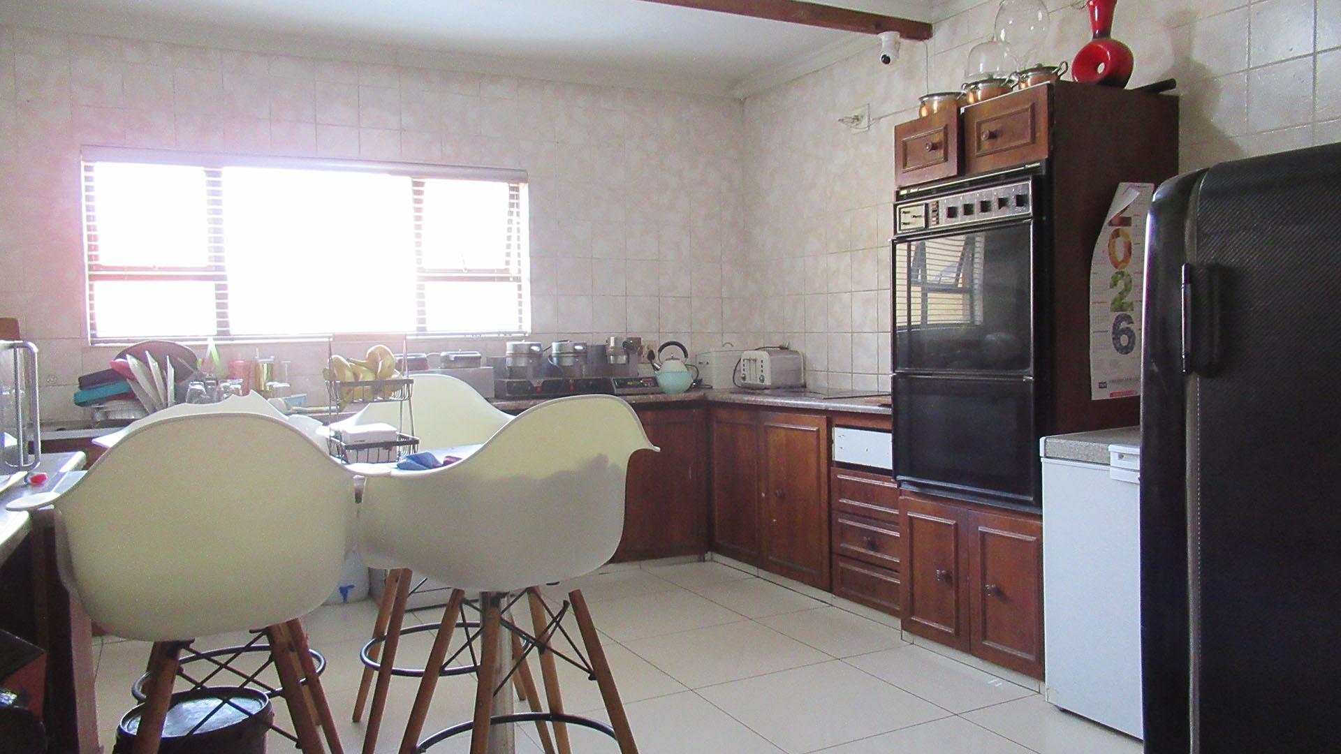 Kitchen - 22 square meters of property in Birch Acres