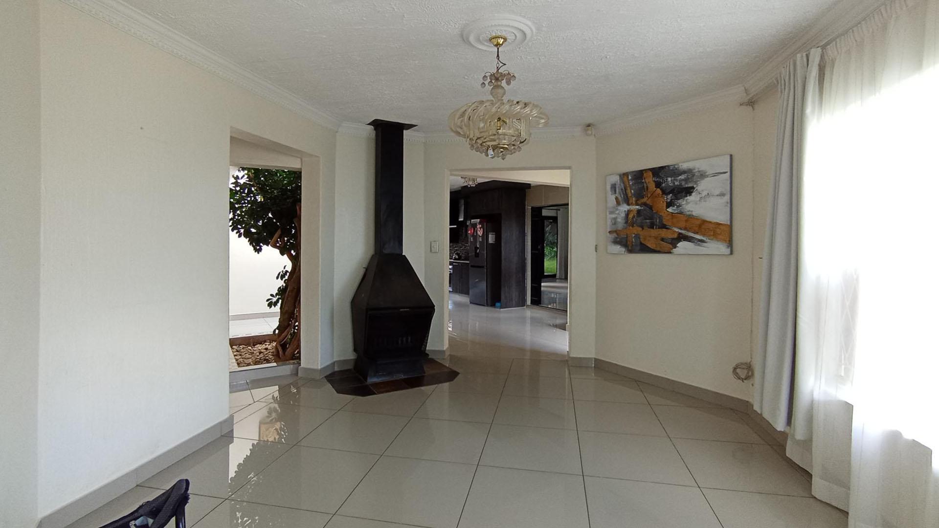 Dining Room - 18 square meters of property in Noordwyk