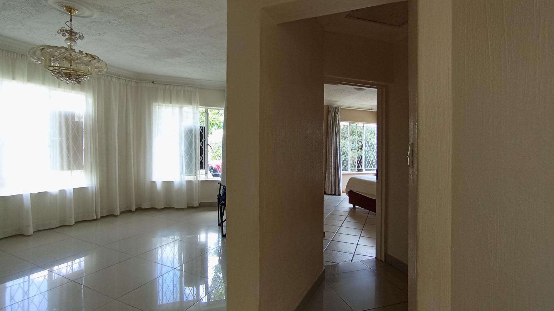 Spaces - 32 square meters of property in Noordwyk