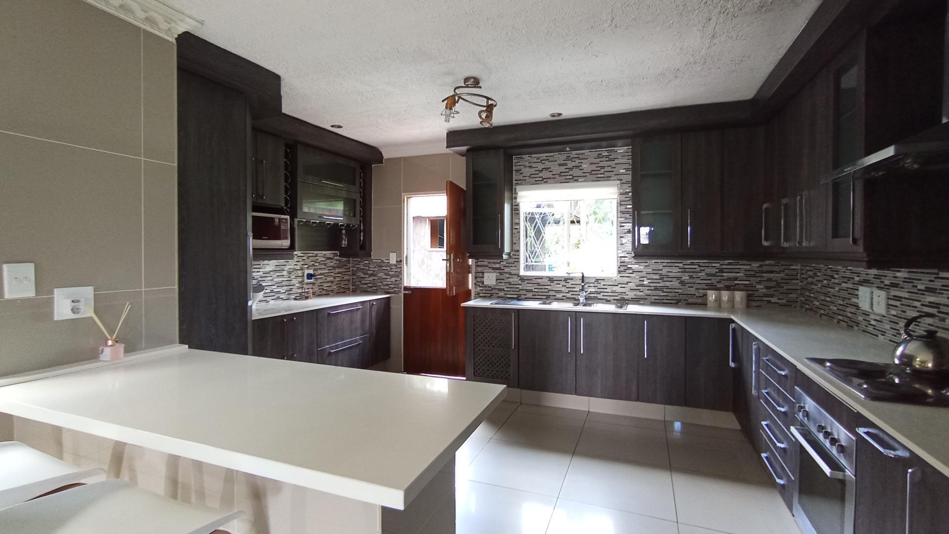 Kitchen - 14 square meters of property in Noordwyk