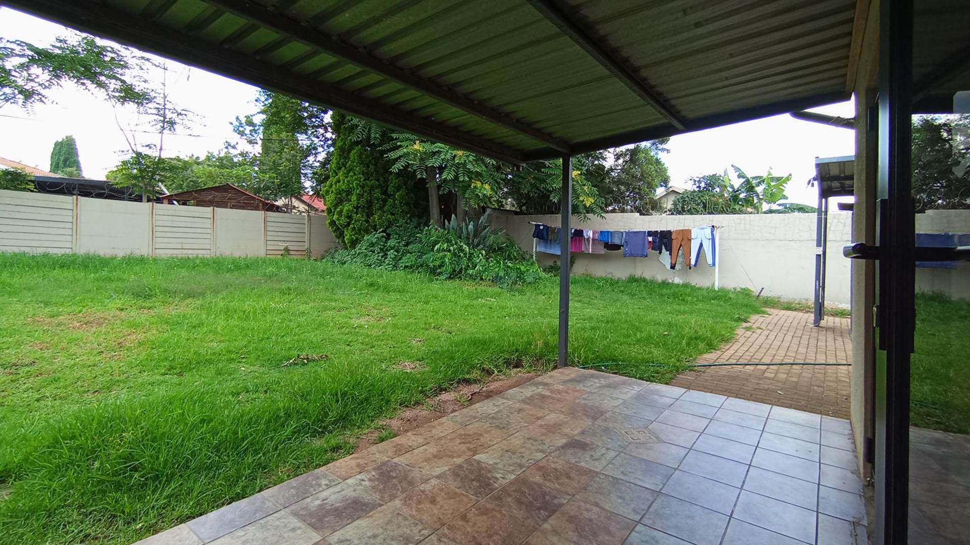 Patio - 15 square meters of property in Noordwyk