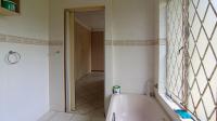 Main Bathroom - 5 square meters of property in Noordwyk
