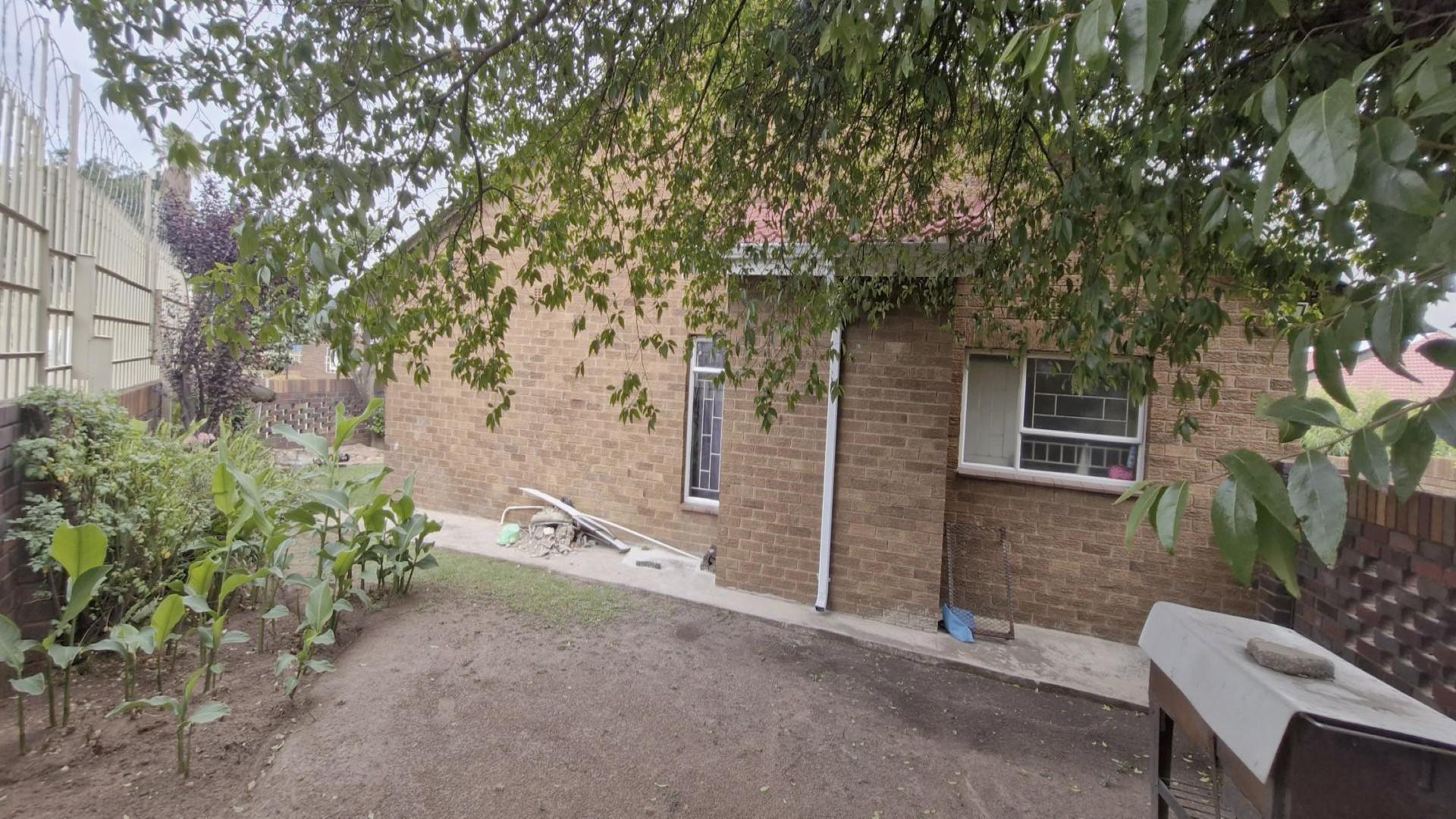 Backyard of property in Barvallen