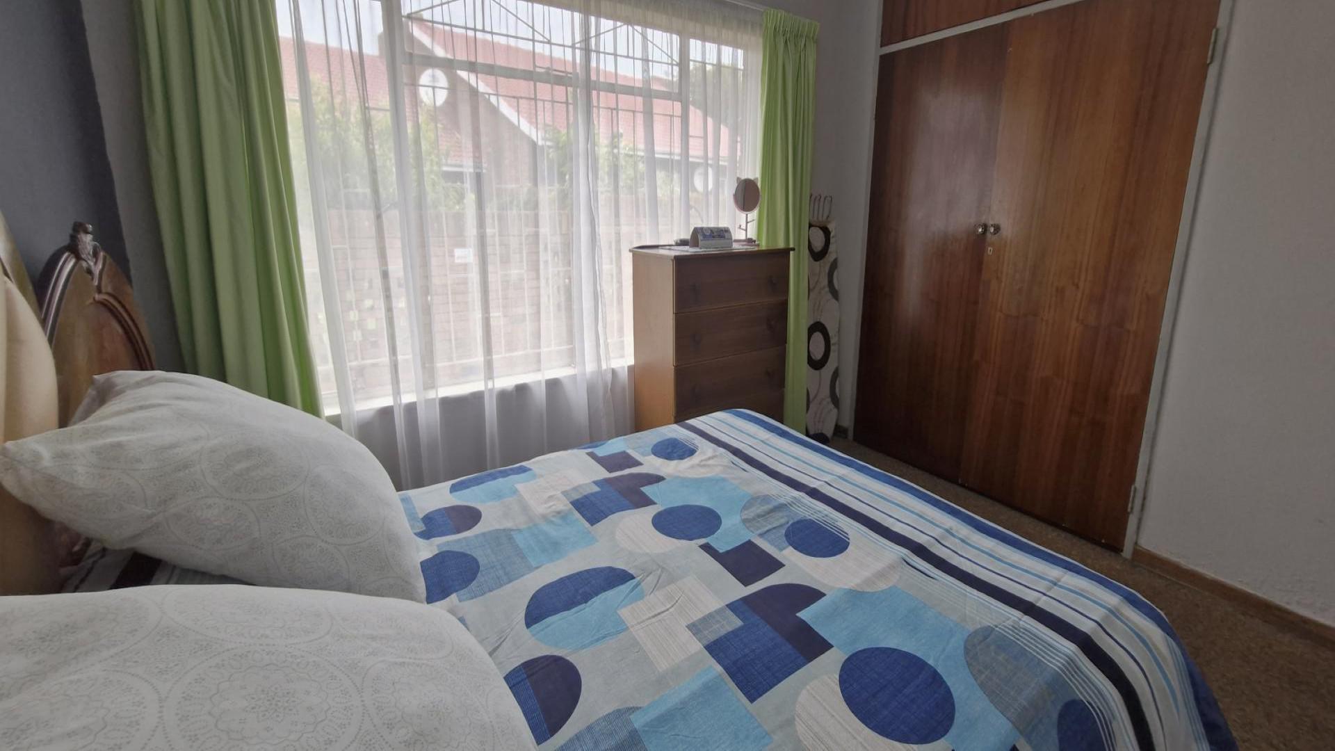 Bed Room 1 of property in Barvallen