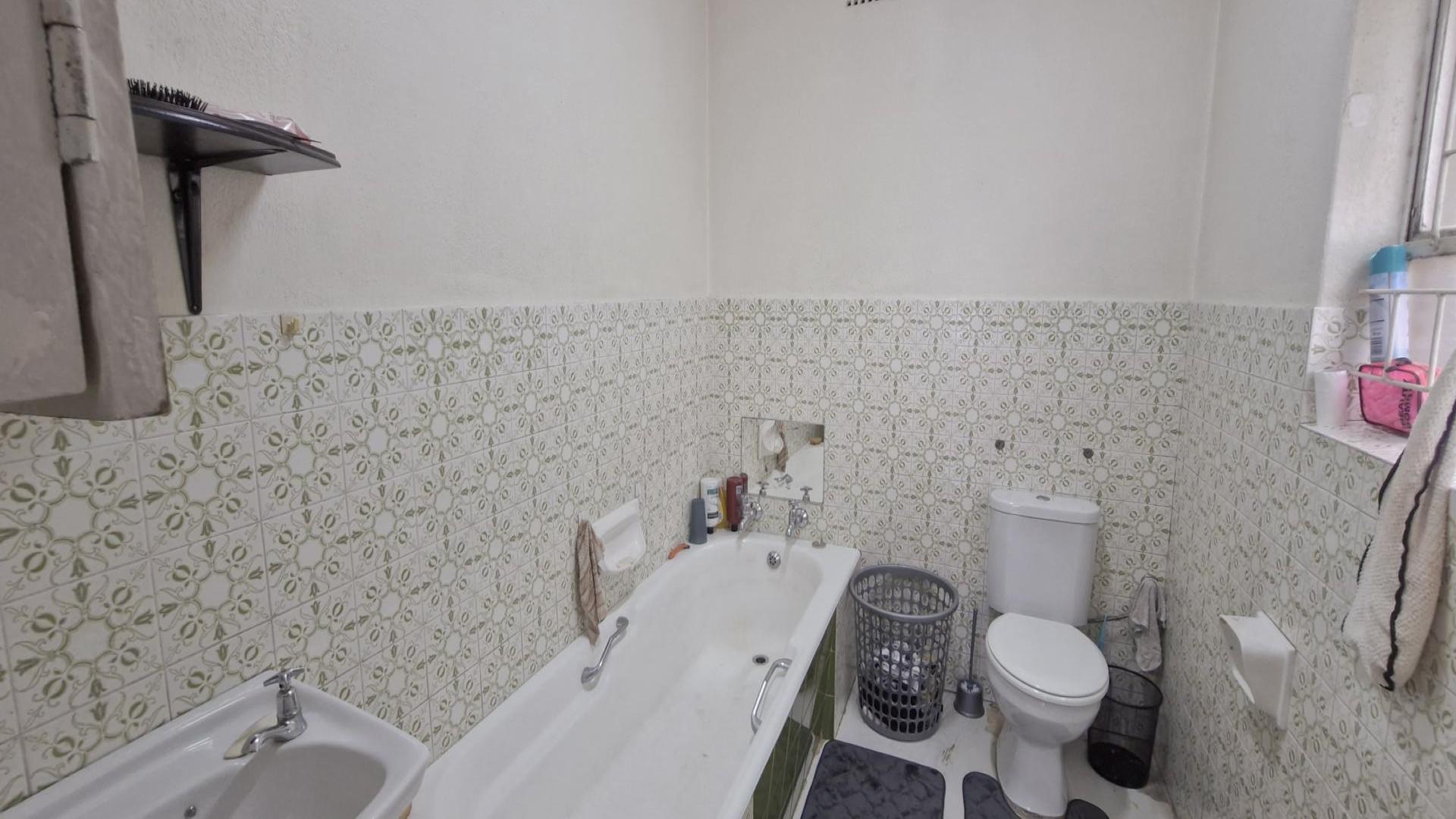 Bathroom 2 of property in Barvallen