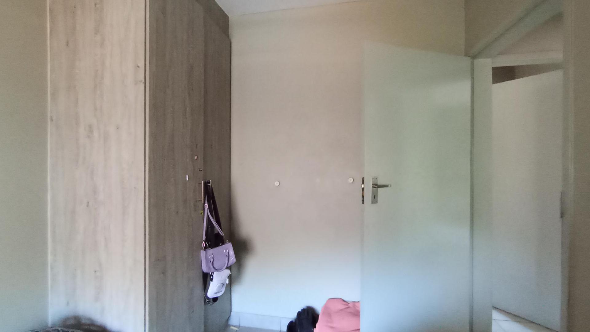 Bed Room 1 - 9 square meters of property in Montana Tuine