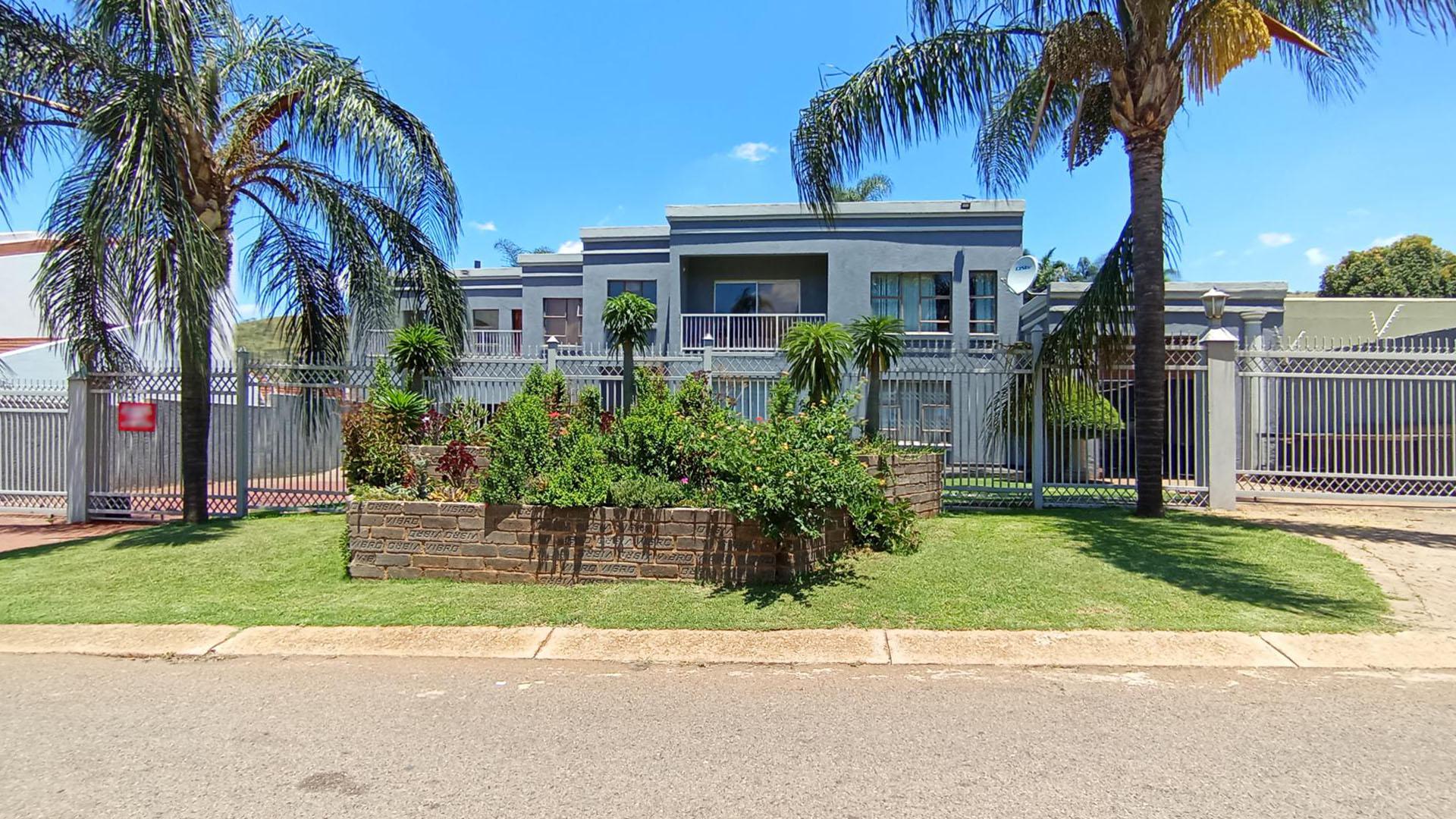 Front View of property in Amandasig