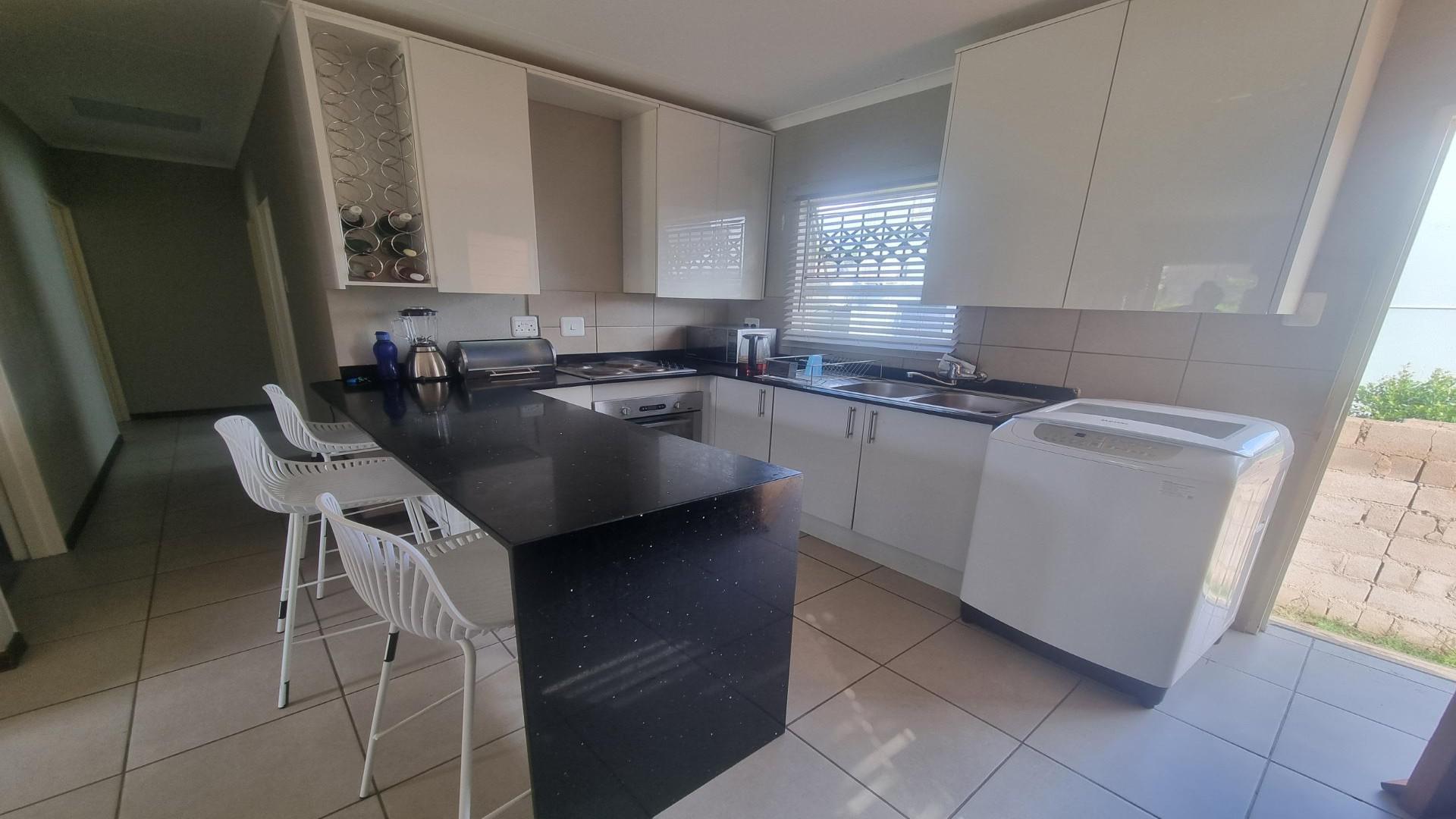 Kitchen of property in Karino