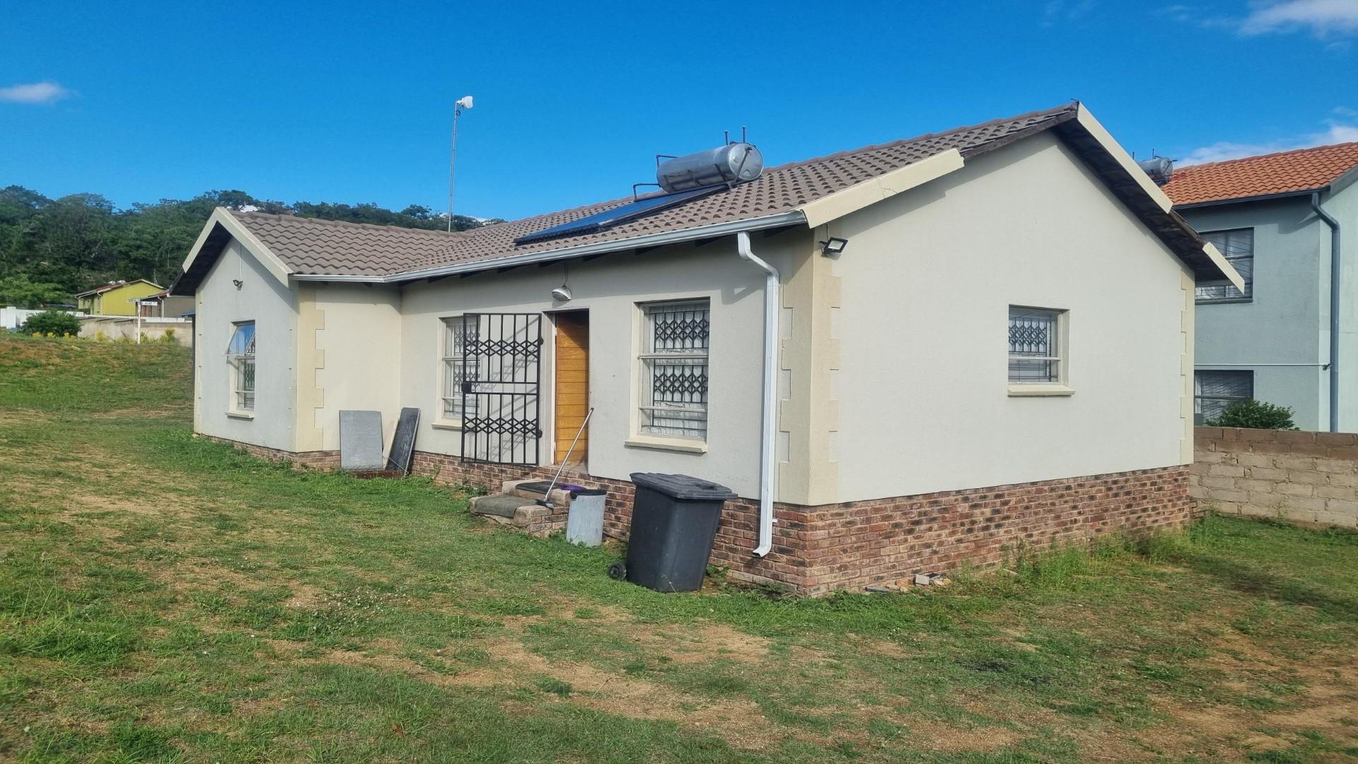 Front View of property in Karino