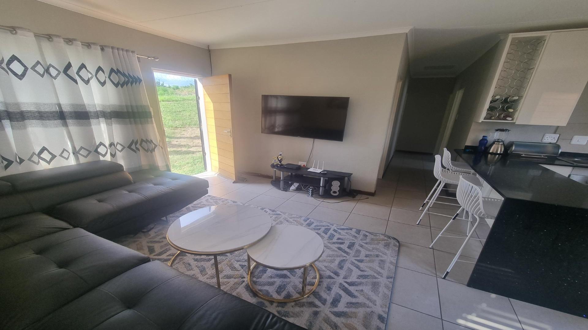 Lounges of property in Karino