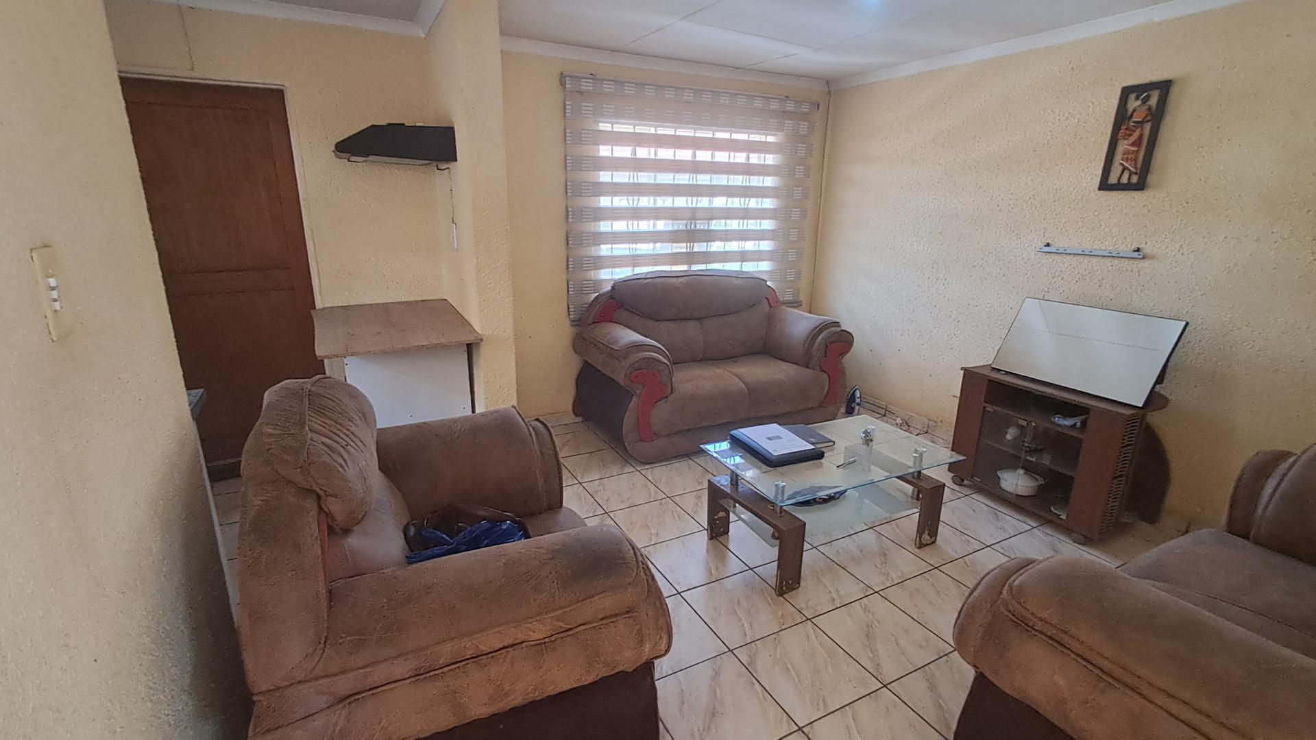 Lounges of property in Evaton West