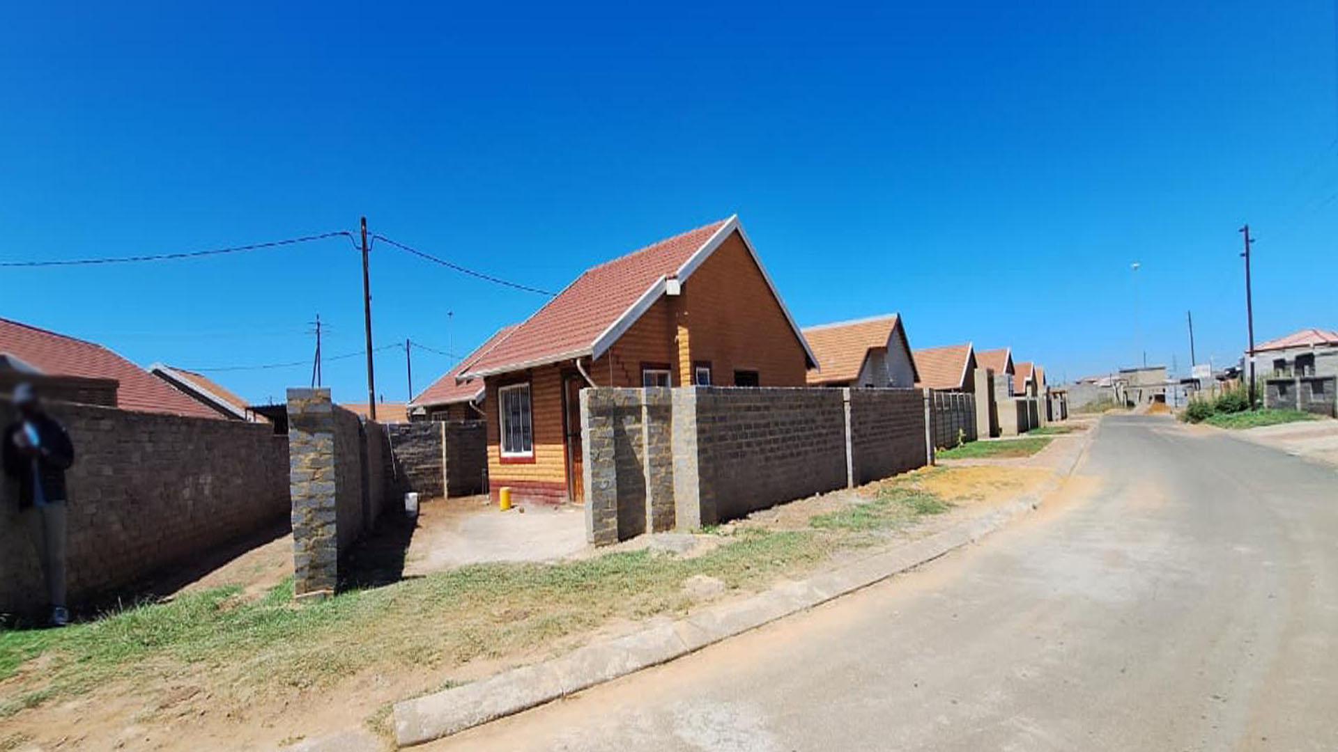 Front View of property in Evaton West