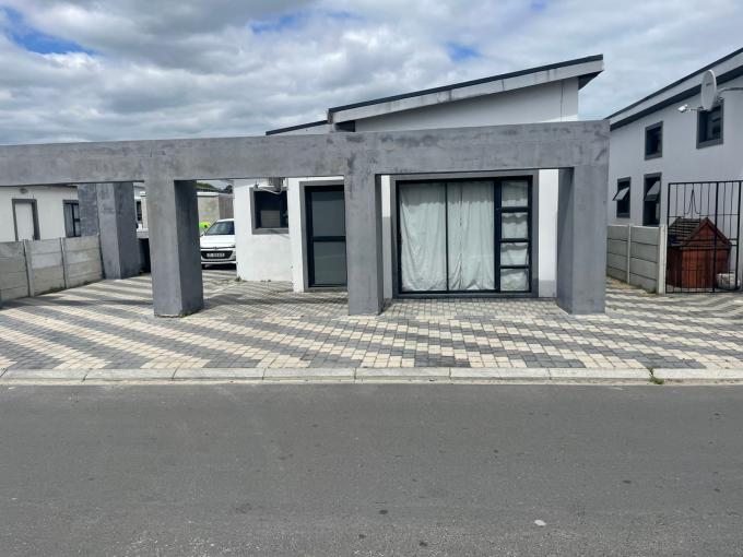 3 Bedroom House for Sale For Sale in Eerste River - MR698431