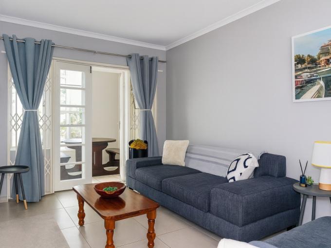 2 Bedroom Apartment for Sale For Sale in Amanzimtoti  - MR698447